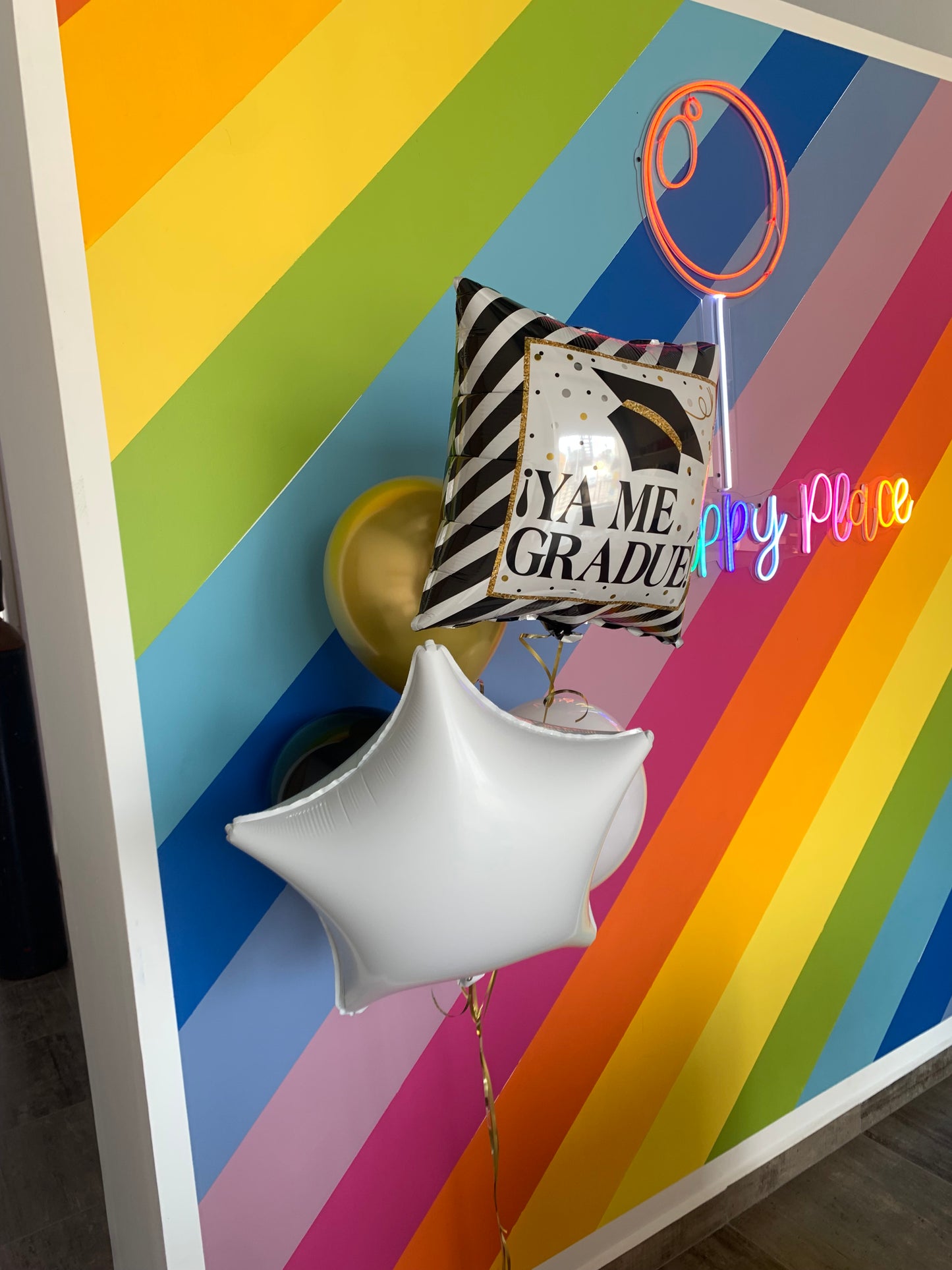 Globo Metálico Foil, 1 Estrella y 3 Globos Látex