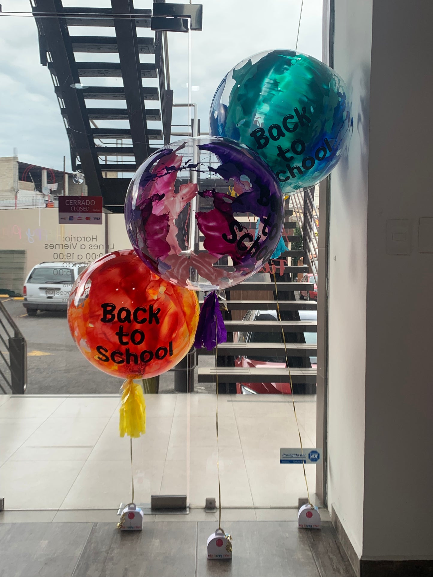 Globo 24" Back to School